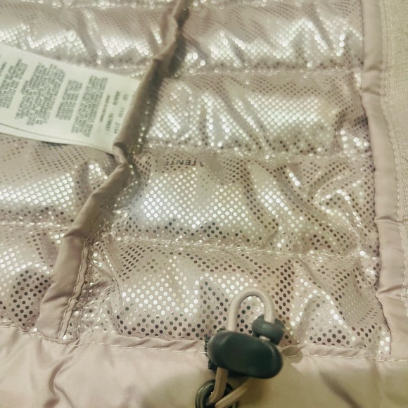 Columbia Women's Light Beige Hooded Packable Puffer Jacket - Picture 7 of 11